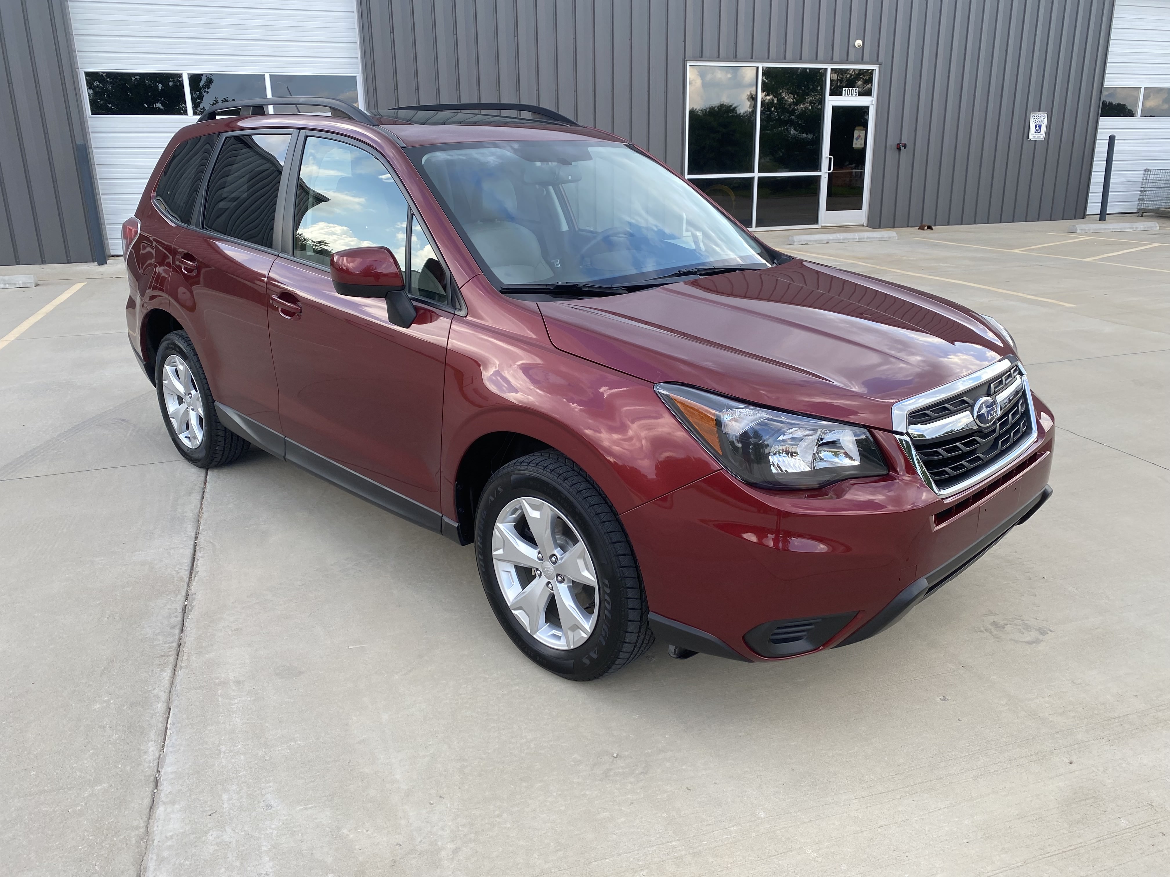 Used 2014 Subaru Forester 2.5i Premium w/ Popular Package #1 AWD/4WD image 10