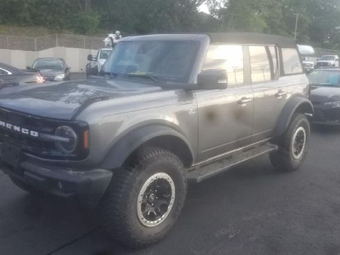 Used 2021 Ford Bronco Outer Banks w/ Sasquatch Package image 4