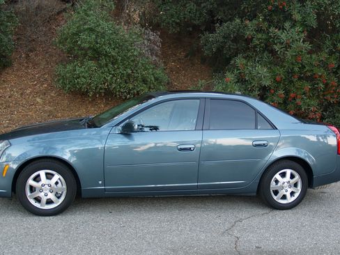 Used 2006 Cadillac CTS 3.6 w/ California CTS Luxury Package RWD image 4