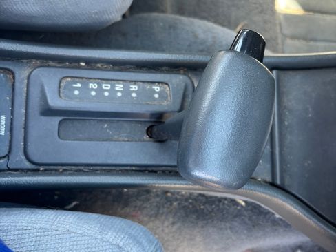 Used 1992 Pontiac Grand Am SE image 9