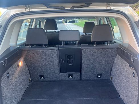 Used 2014 Volkswagen Tiguan S image 10