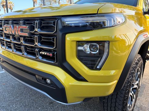 Used 2024 GMC Canyon AT4 w/ AT4 Premium Package image 32