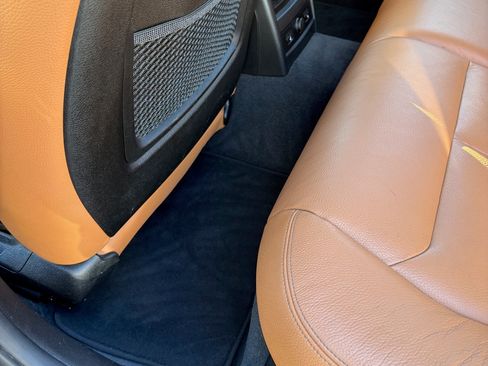 Used 2018 BMW 330e w/ Premium Package image 24