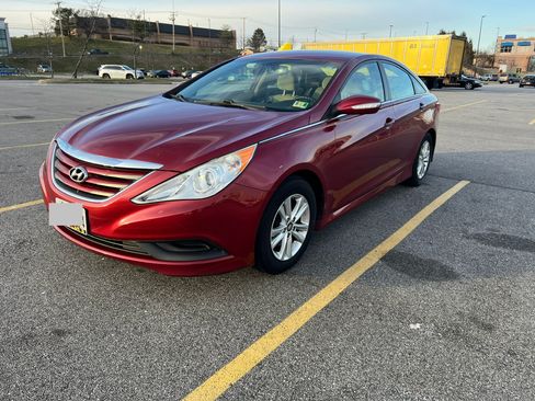 Used 2014 Hyundai Sonata GLS w/ Popular Equipment Group 2 FWD image 2