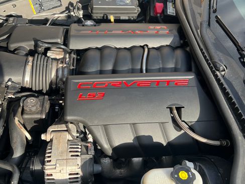 Used 2009 Chevrolet Corvette Coupe w/ Preferred Equipment Group RWD image 4