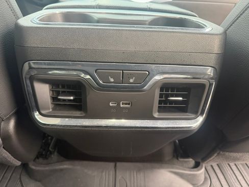 Used 2025 GMC Sierra 1500 Denali AWD/4WD image 10