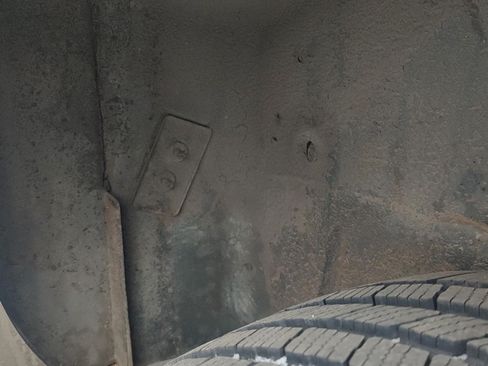 Used 2002 Ford Excursion XLT image 24