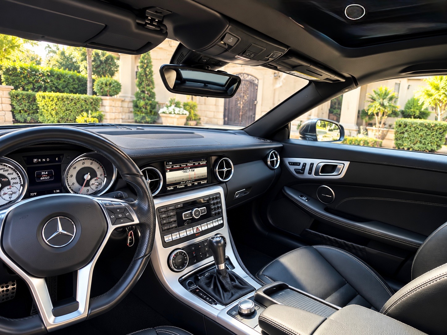 Used 2014 Mercedes-Benz SLK 250 image 5