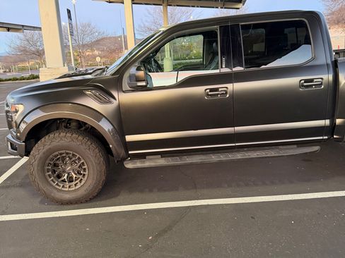 Used 2017 Ford F150 Raptor w/ Equipment Group 802A Luxury image 2