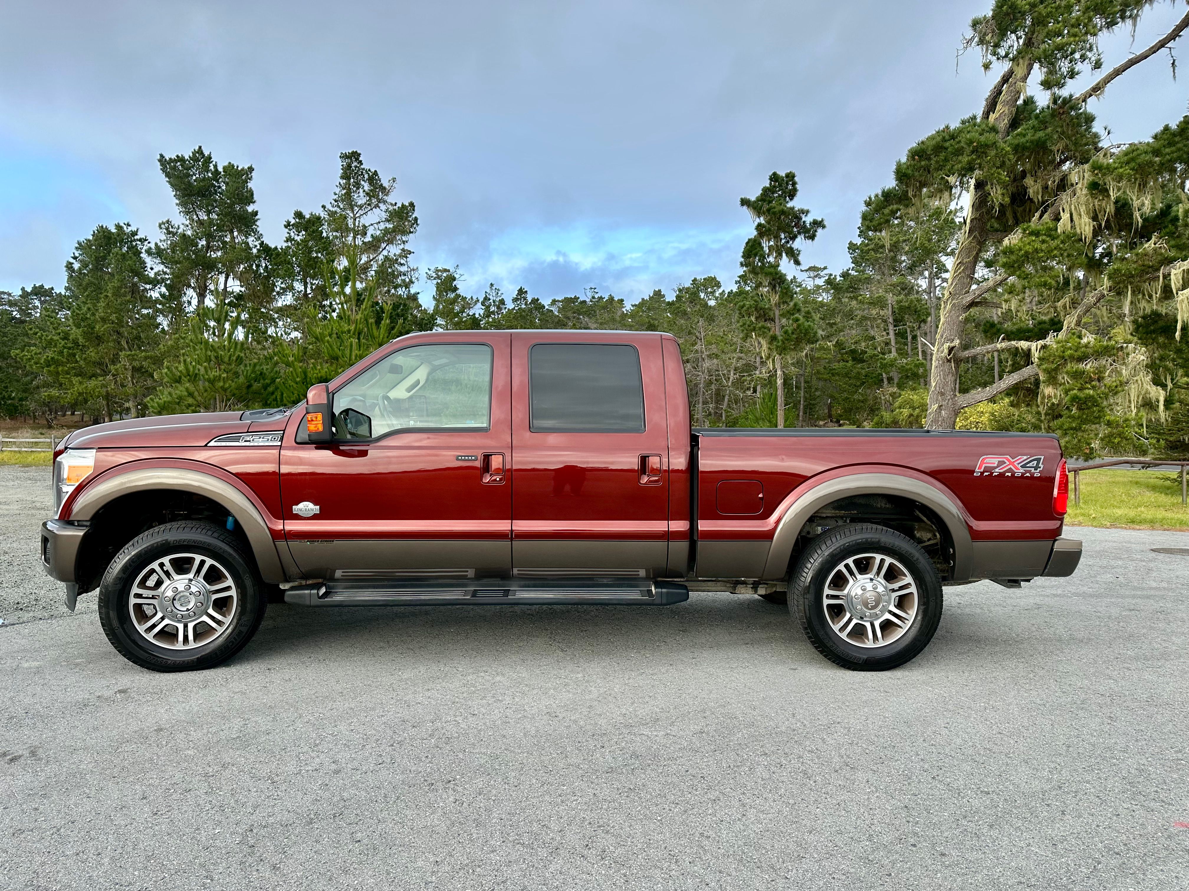 Used 2016 Ford F250 King Ranch w/ FX4 Off-Road Package AWD/4WD image 11