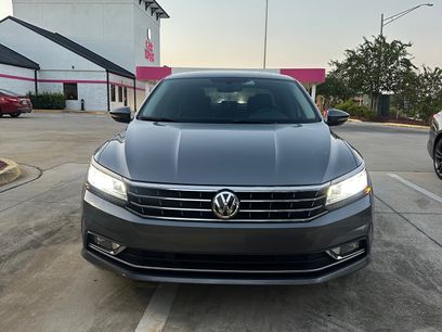 Used 2017 Volkswagen Passat 1.8T SE
