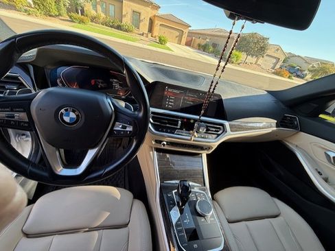 Used 2019 BMW 330i Sedan w/ Driving Assistance Package image 15