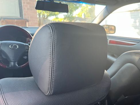Used 2005 Lexus ES 330 FWD image 8