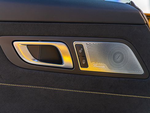 Used 2018 Mercedes-Benz AMG GT R image 25