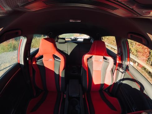 Used 2017 Honda Civic Type R image 13