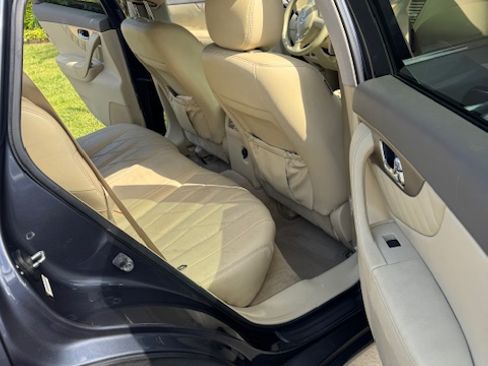 Used 2009 INFINITI FX35 2WD w/ Navigation Pkg image 9