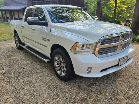 Used 2014 RAM 1500 Limited image 2