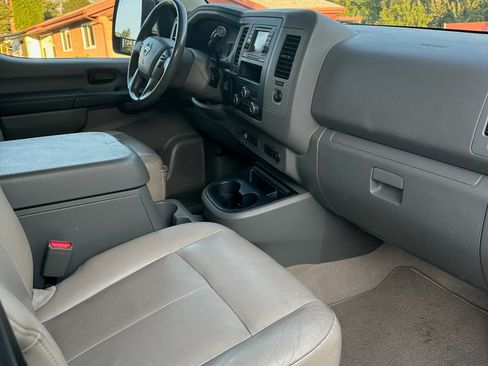 Used 2013 Nissan NV 3500 SL w/ Technology Pkg RWD image 16