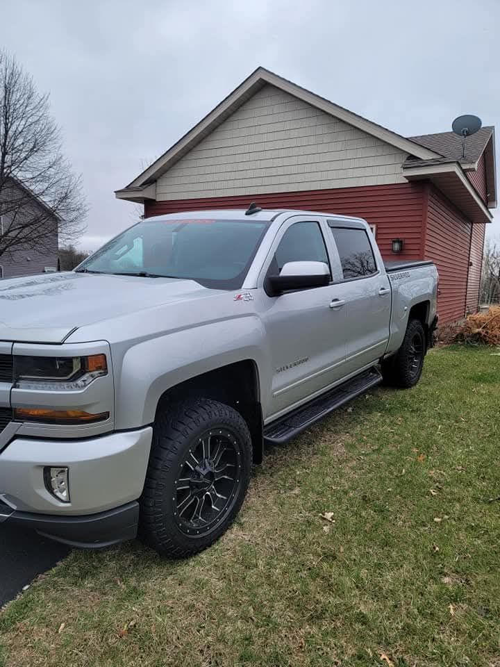 Used 2016 Chevrolet Silverado 1500 LT w/ All Star Edition AWD/4WD image 5