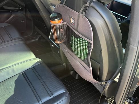 Used 2021 Porsche Cayenne image 17