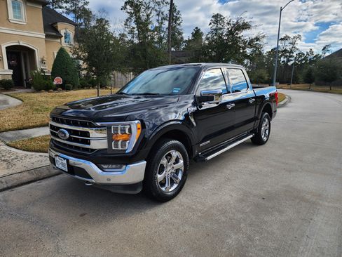 Used 2022 Ford F150 Lariat w/ Max Trailer Tow Package image 5