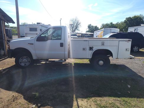 Used 2007 Ford F250 XLT image 5