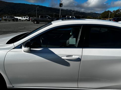 Used 2020 Lexus ES 350 w/ Premium Package image 8