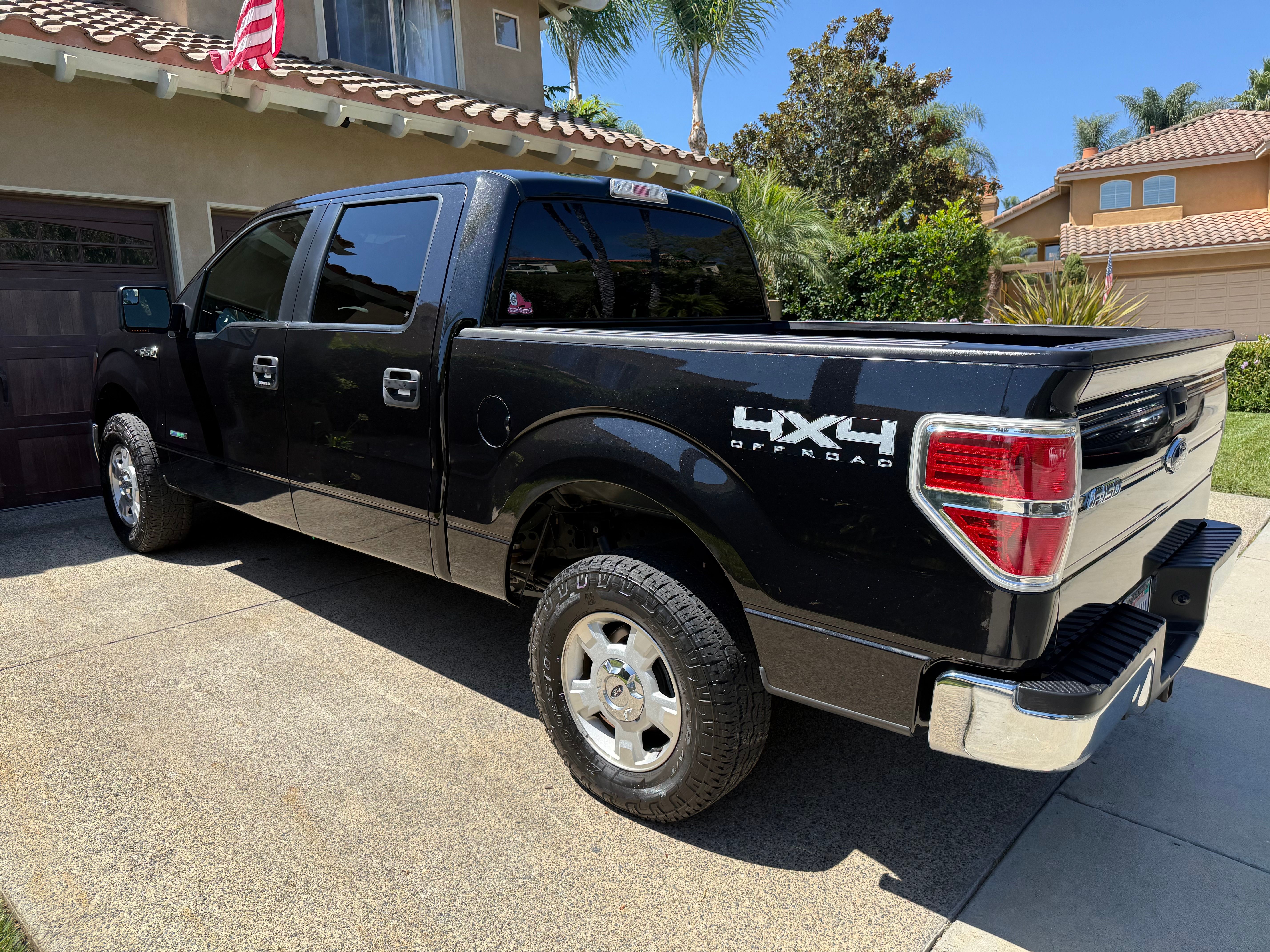 Used 2014 Ford F150 XLT w/ Equipment Group 301A Mid AWD/4WD image 5
