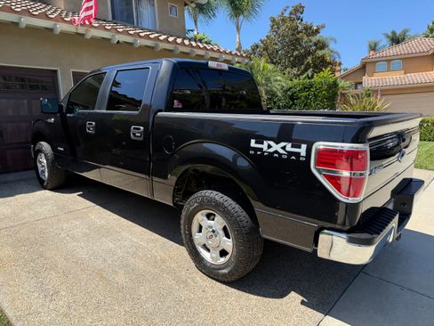 Used 2014 Ford F150 XLT w/ Equipment Group 301A Mid AWD/4WD image 5