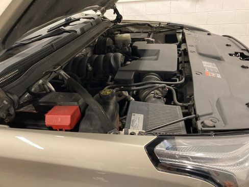 Used 2015 GMC Yukon SLT w/ Open Road Package image 17