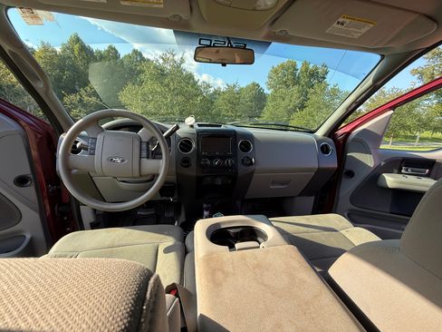 Used 2005 Ford F150 XLT AWD/4WD image 8