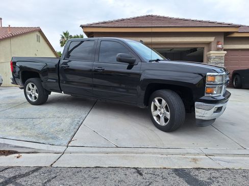 Used 2015 Chevrolet Silverado 1500 LT w/ LT Convenience Package image 4