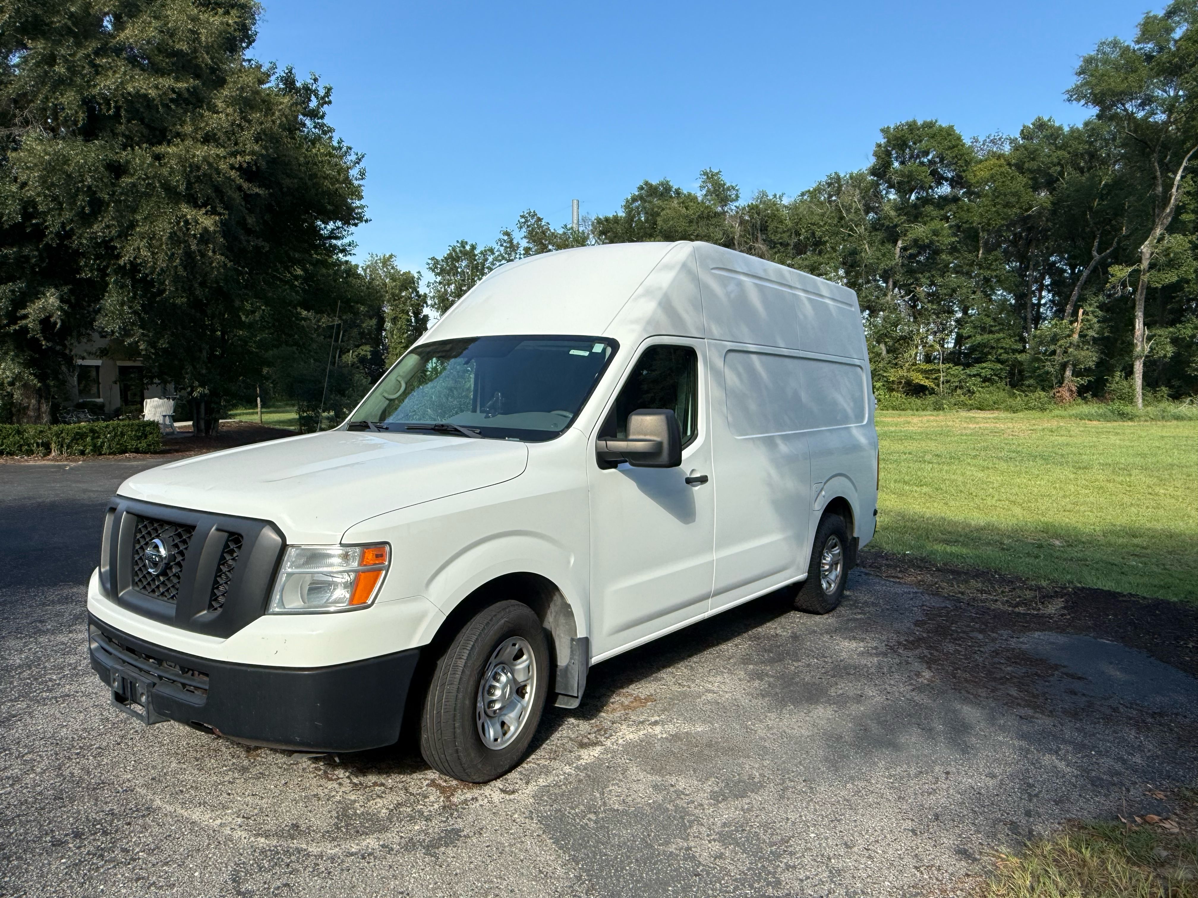 Used 2018 Nissan NV 2500 SV RWD image 6