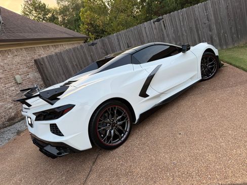 Used 2023 Chevrolet Corvette Stingray Convertible w/ 1LT image 14