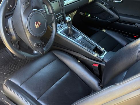 Used 2014 Porsche Cayman image 5