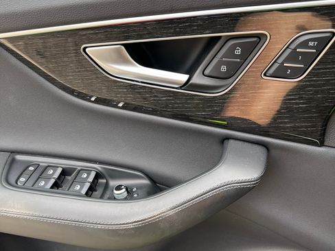 Used 2022 Audi Q7 3.0T Prestige w/ Prestige Package image 13