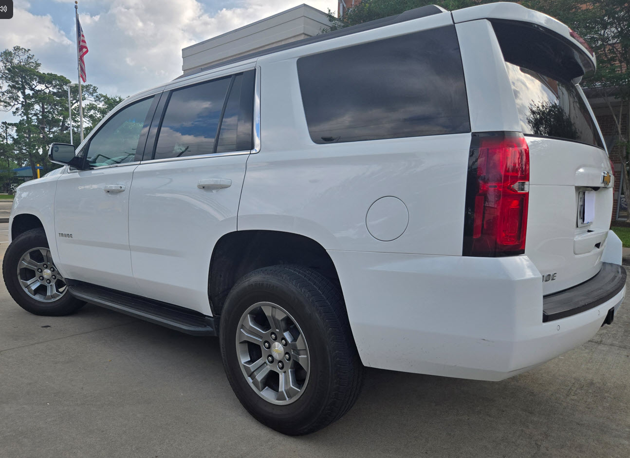 Used 2020 Chevrolet Tahoe LS RWD image 11