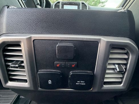 Used 2019 Ford F150 Platinum w/ Equipment Group 701A Luxury image 23