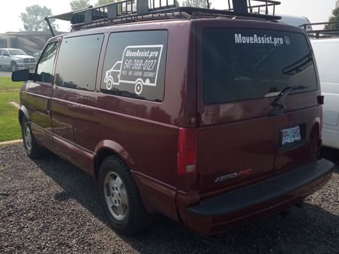 Used 2005 Chevrolet Astro LT AWD/4WD image 4