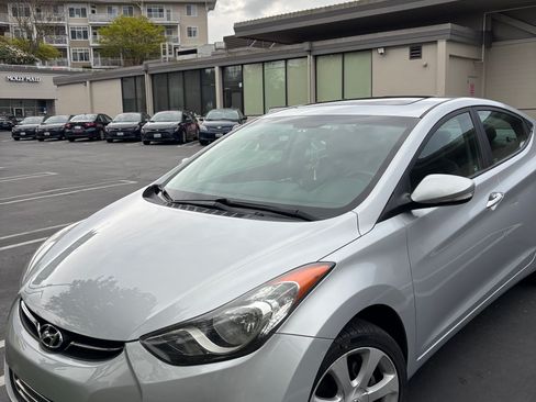 Used 2011 Hyundai Elantra Limited image 11