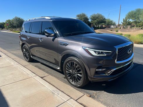 Used 2022 INFINITI QX80 Sensory w/ All-Season Package image 9
