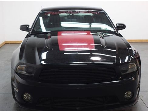 Used 2010 Ford Mustang GT Premium image 1