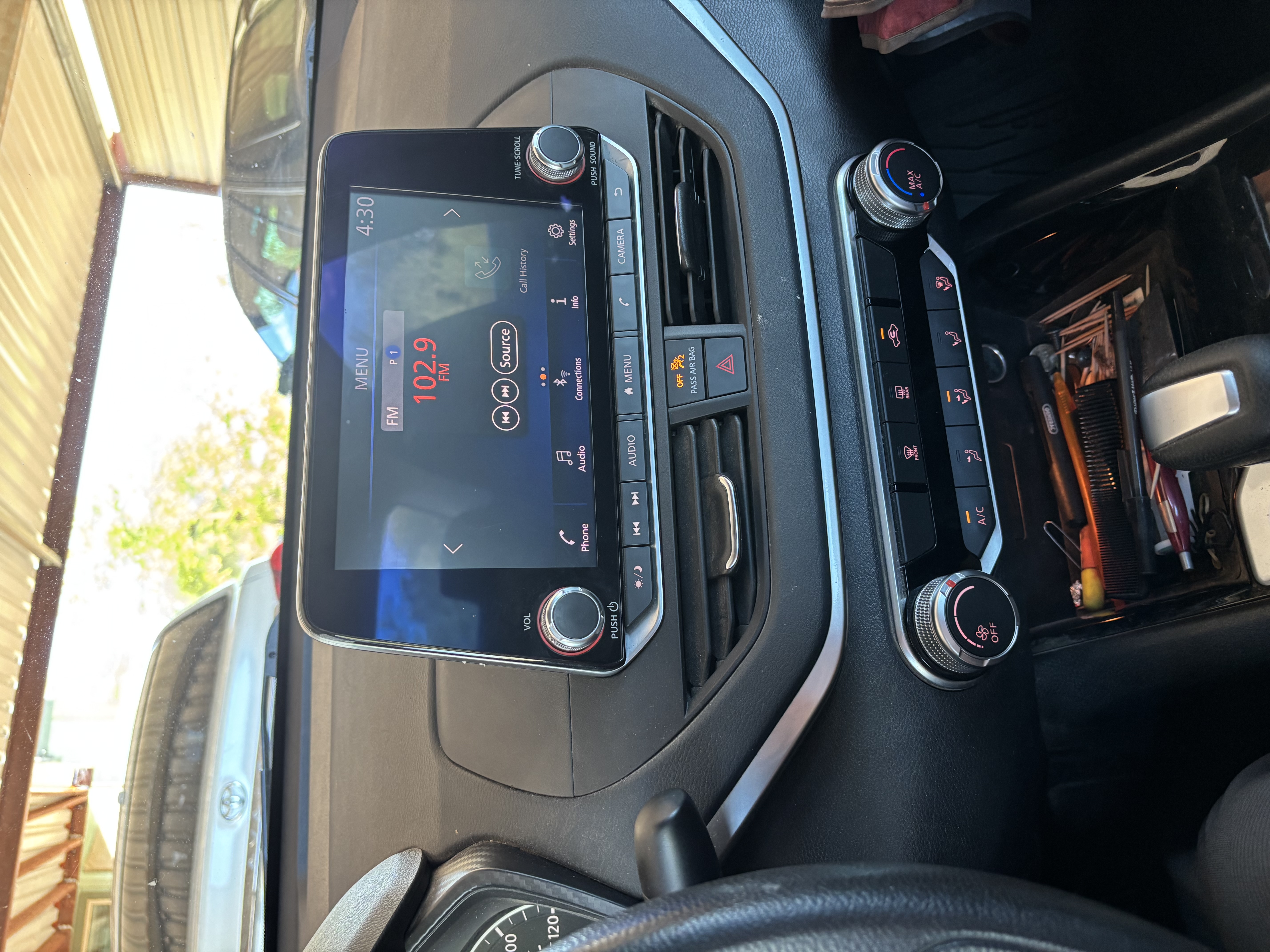 Used 2021 Nissan Altima 2.5 SV FWD image 2