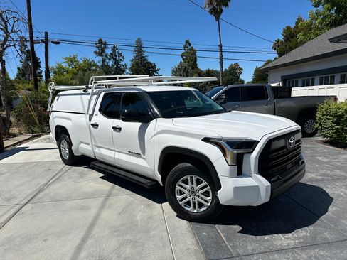 Used 2022 Toyota Tundra SR5 w/ SR5 Convenience Package RWD image 14