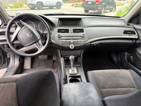 Used 2009 Honda Accord LX-P image 11