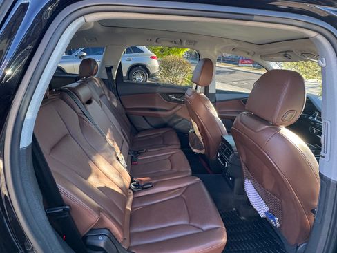 Used 2018 Audi Q7 3.0T Premium Plus w/ Premium Plus Package image 9