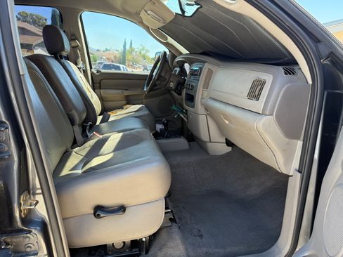 Used 2004 Dodge Ram 2500 Truck SLT w/ Sport Appearance Group image 6