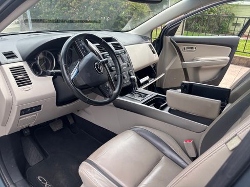 Used 2012 MAZDA CX-9 Grand Touring w/ Moonroof & Bose Audio Pkg image 9