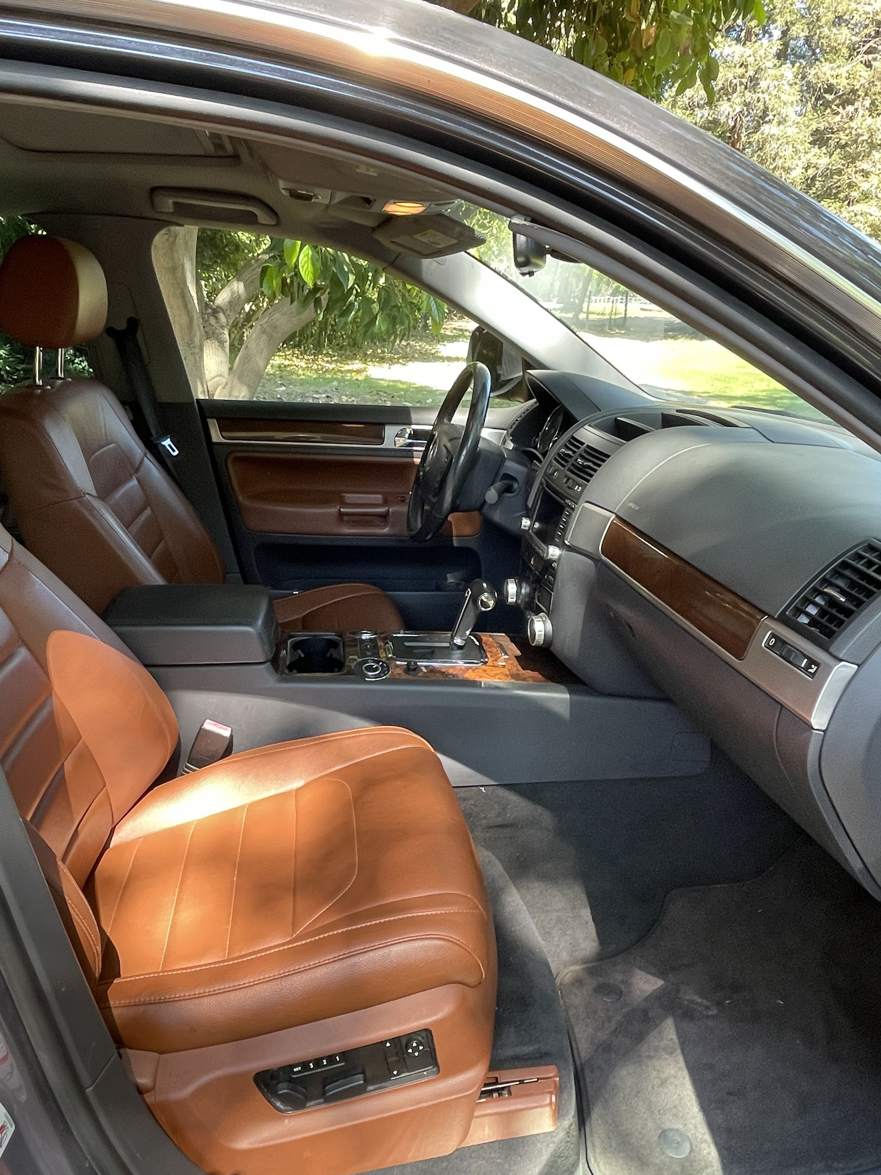 Used 2008 Volkswagen Touareg V10 TDI AWD/4WD image 17
