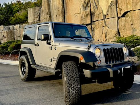 Used 2015 Jeep Wrangler Sport image 10